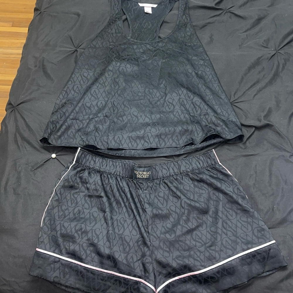 Victorious Secret pajama set